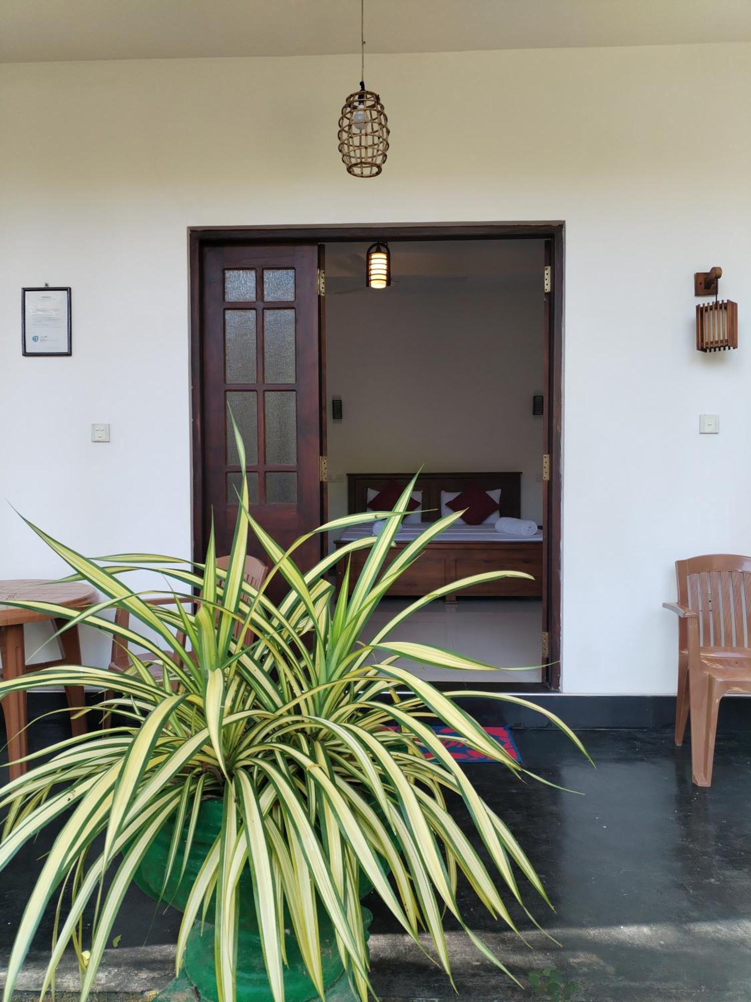 Leen Tangalle Exterior foto
